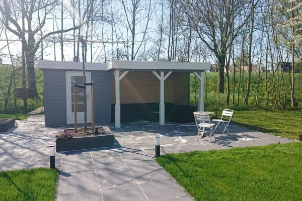 AnyConv.com__lugarde-tuinhuisje-met-luifel