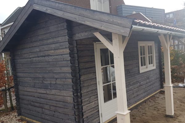 blokhut-lugarde-met-sproei-impregnatie